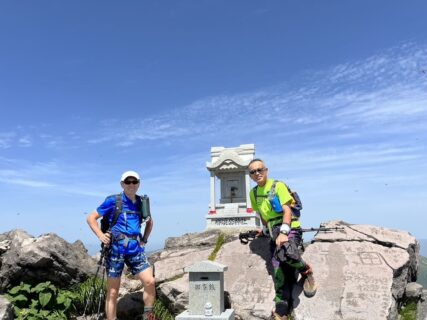 那須連山　茶臼岳(1915m)、朝日岳(1896m)、三本槍岳(1917m)